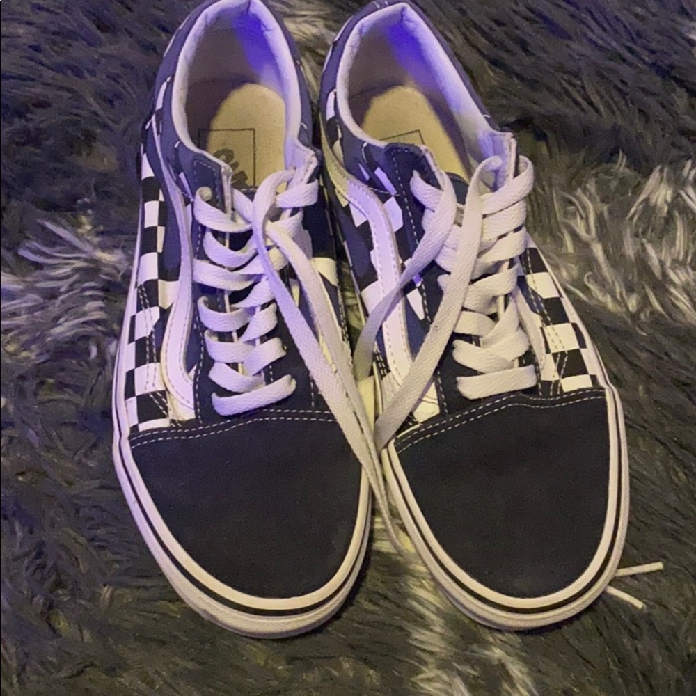 women’s old school flame vans